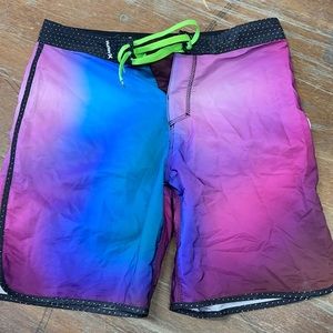 Men’s board shorts